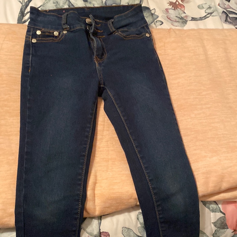 High waisted jeans